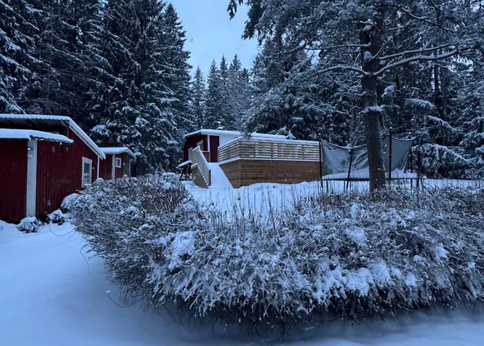 Mysig Stuga I Naevesta